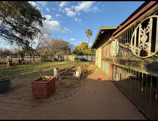 3 BEDROOM HOUSE FOR SALE IN VANDERBIJLPARK CE 2